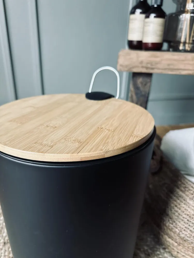 Toiletspand med bambus låg - Sort