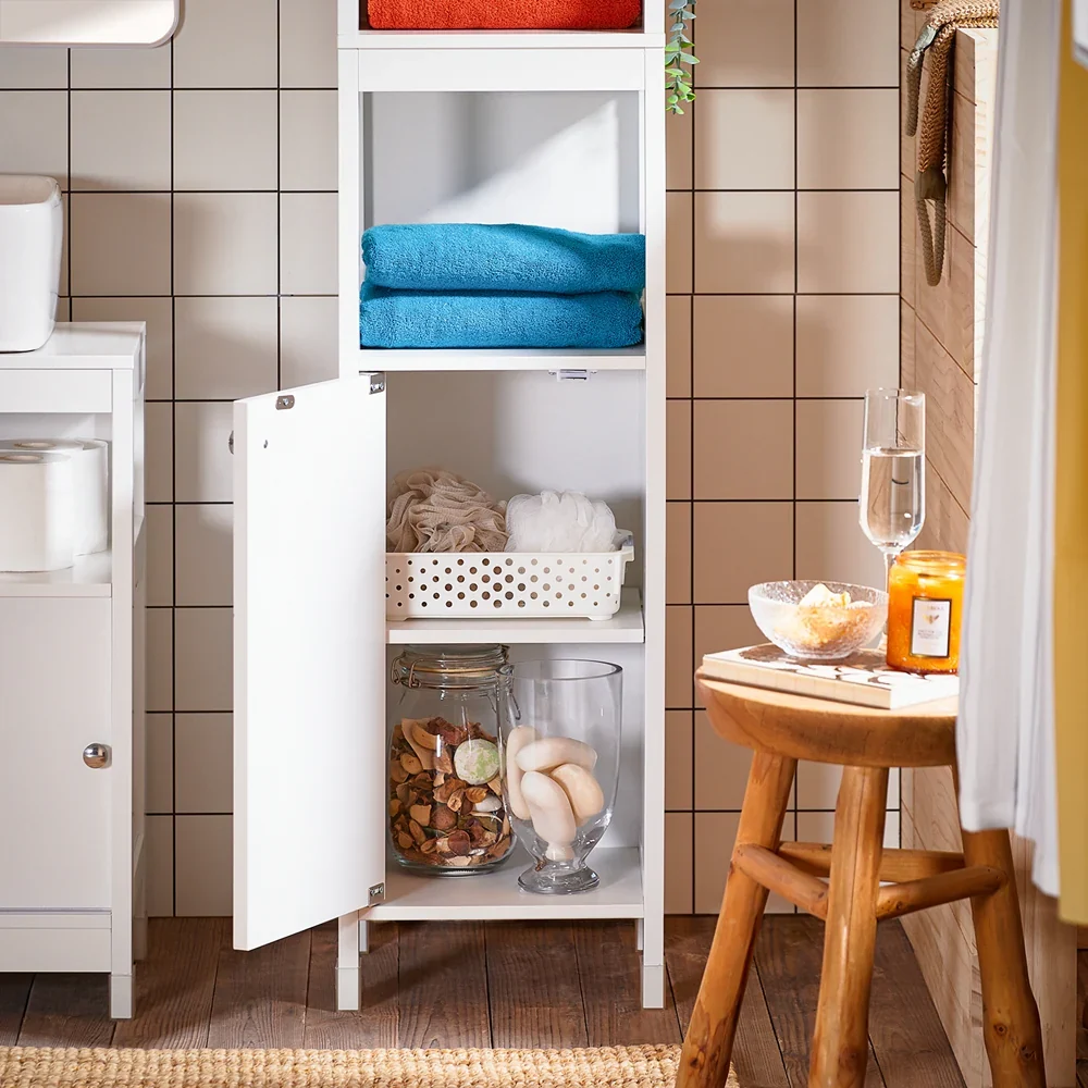 Organiser dit liv med vores elegante og funktionelle skab Mirror