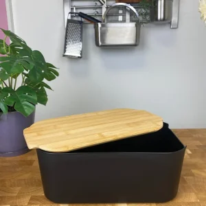 Conzept brødkasse sort plast med bambuslåg 33x18,5x12cm/4,5 L