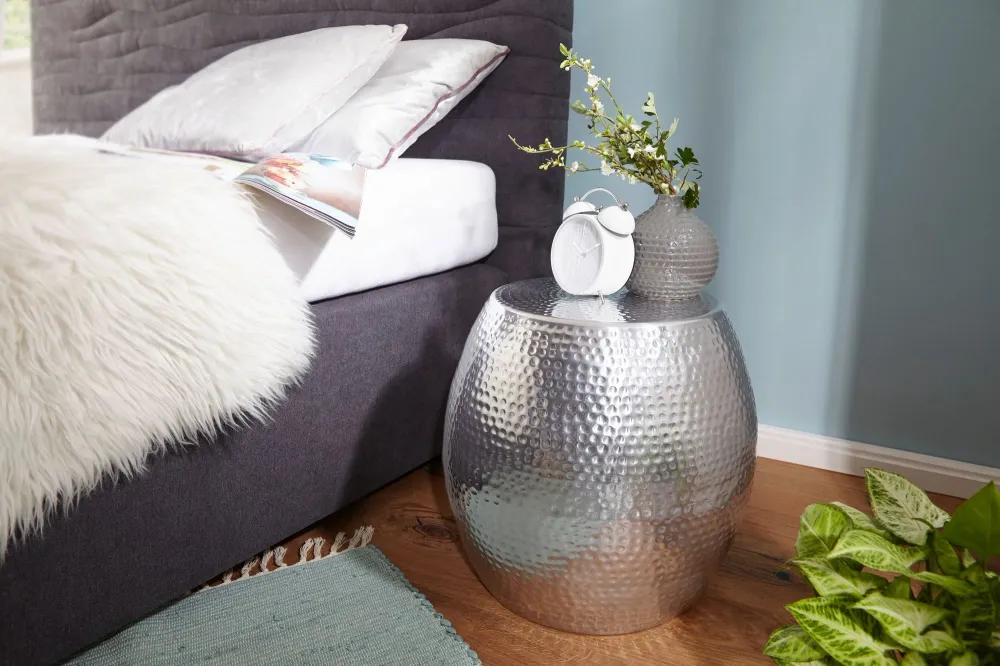 Sidebord I Hamret Metallic, Sølvfarvet