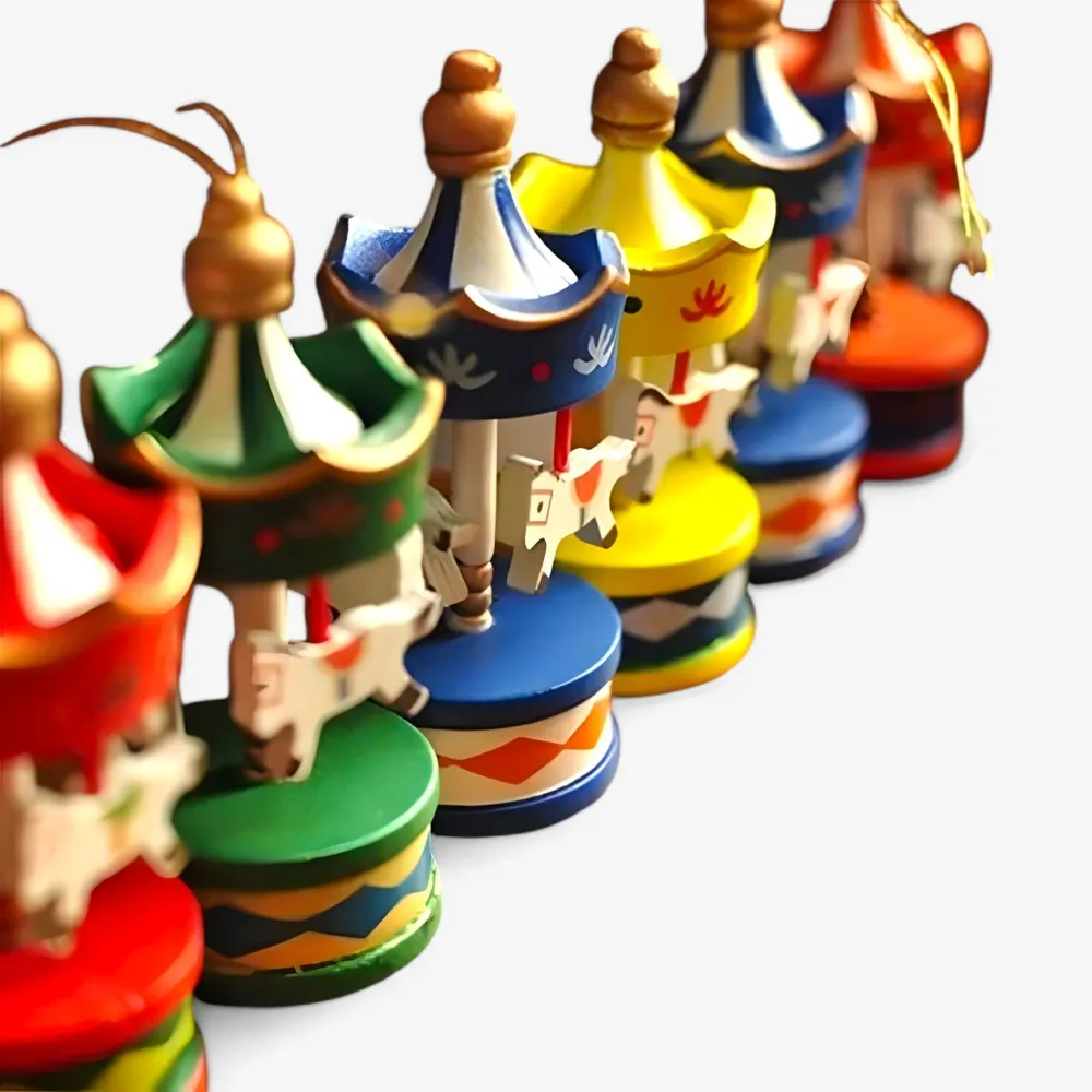 Drejeskive | Miniature træheste ornament til jul - underholdning og gaver til børn