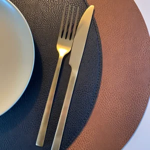 Dækkeserviet vendbar - PU Ø38 cm cognac/sort