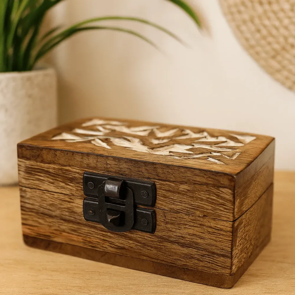 Pilleæske Træ Hvidvasket Slaviskt Design 8.5x5.5x4cm