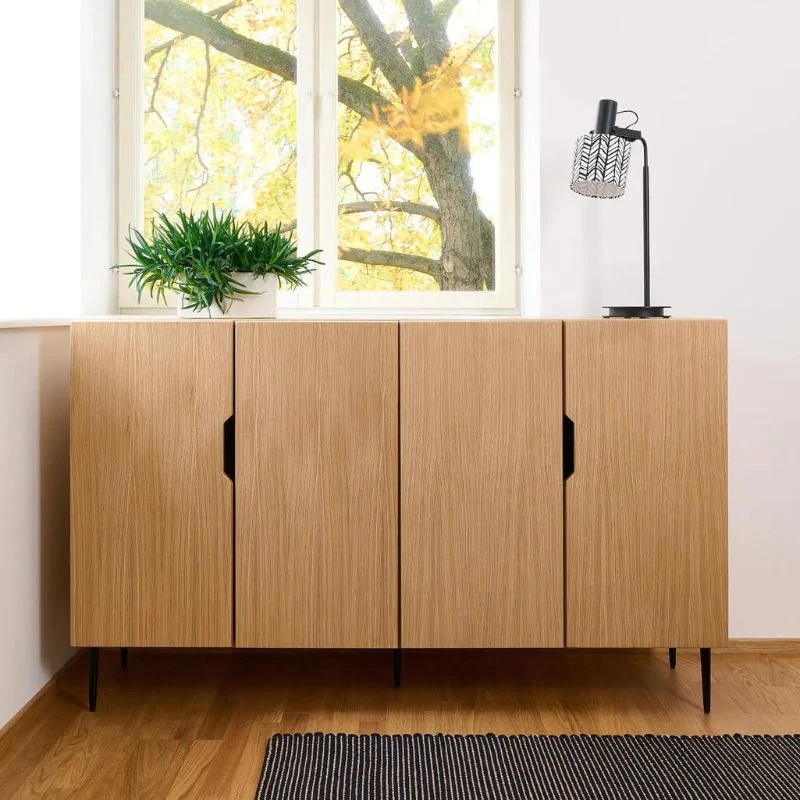 Radis NOBLE skænk i lys eller charcoal træ 160x40x98 cm Sort