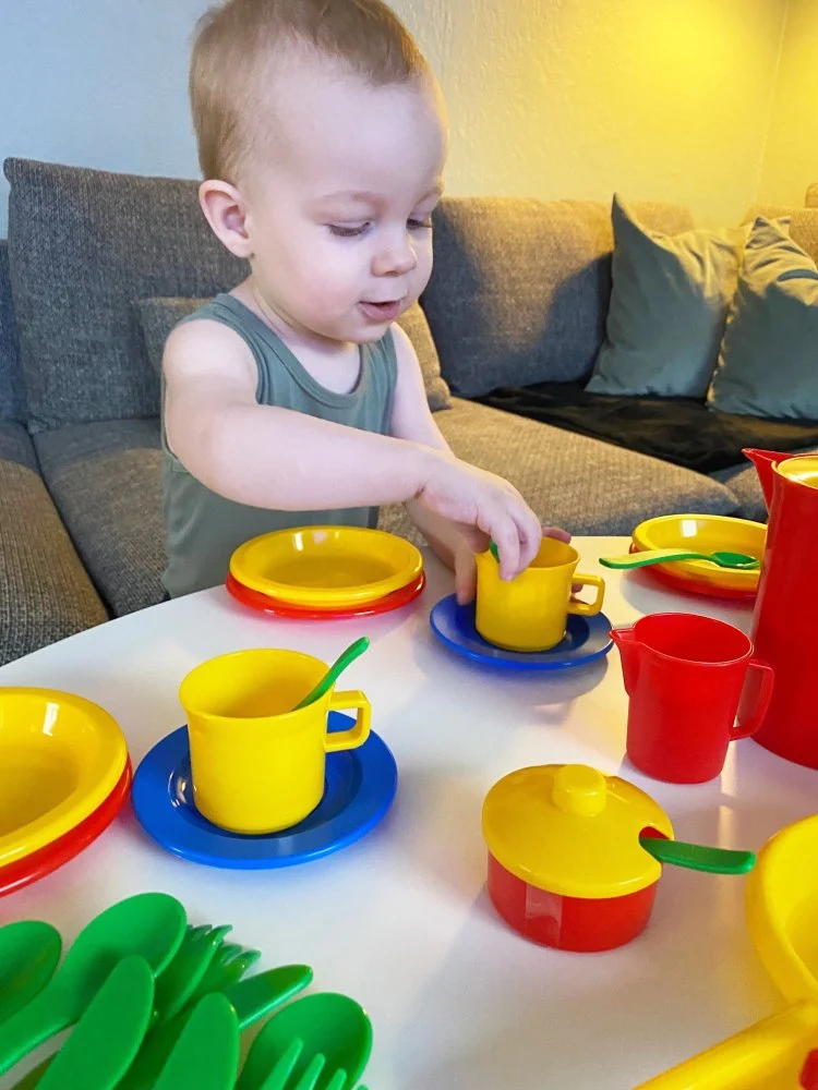 Dantoy - Spisesæt i plast – 42 dele