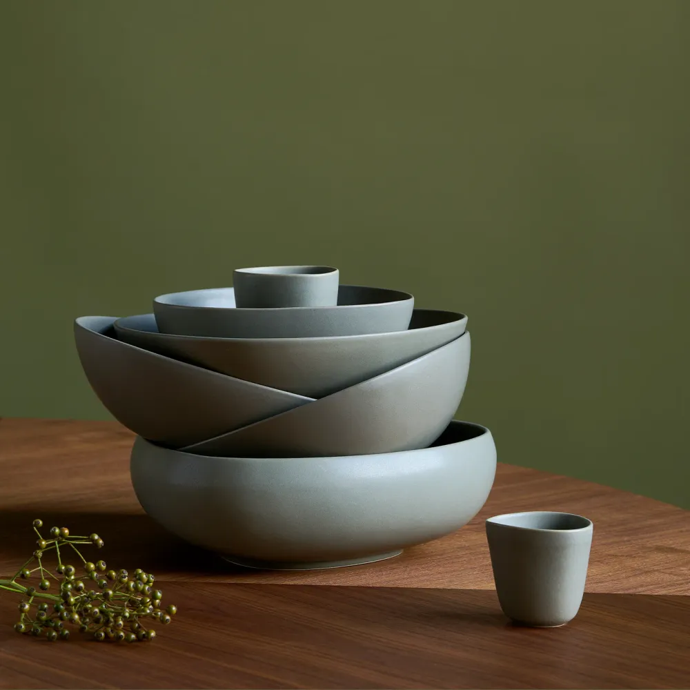Signature Bowl, Large - Pale oliven
