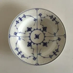 Royal Copenhagen Musselmalet Riflet Dyb Tallerken No. 165