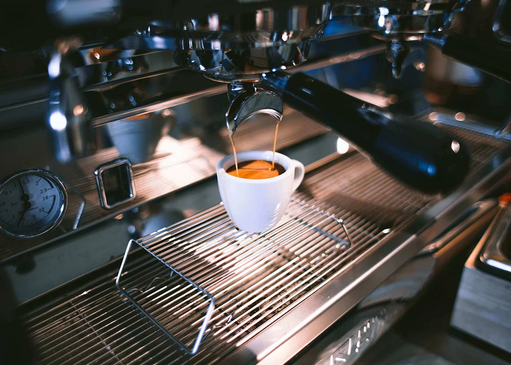 Espresso making 13x18