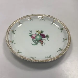Tidlig Royal Copenhagen Flora Danica Perlestels fad med Blomster fra 1780-1790
