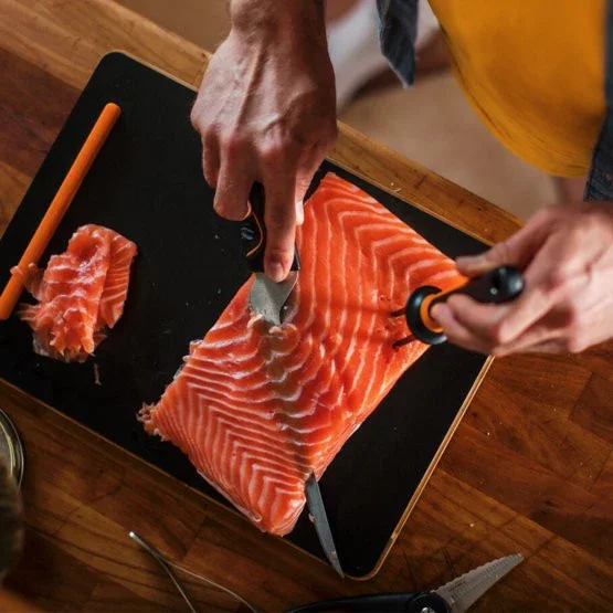 Precision Sharpened FISKARS FILETKNIV