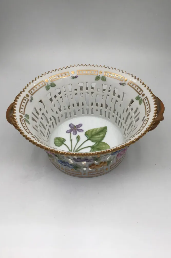 Royal Copenhagen Flora Danica Rund Frugtskål No. 396 (20/3532)