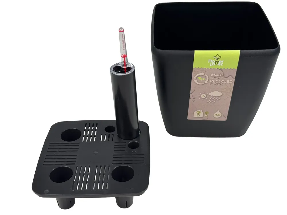 Quadrato Matt - 18 cm sort - plantekrukke med selvvanding