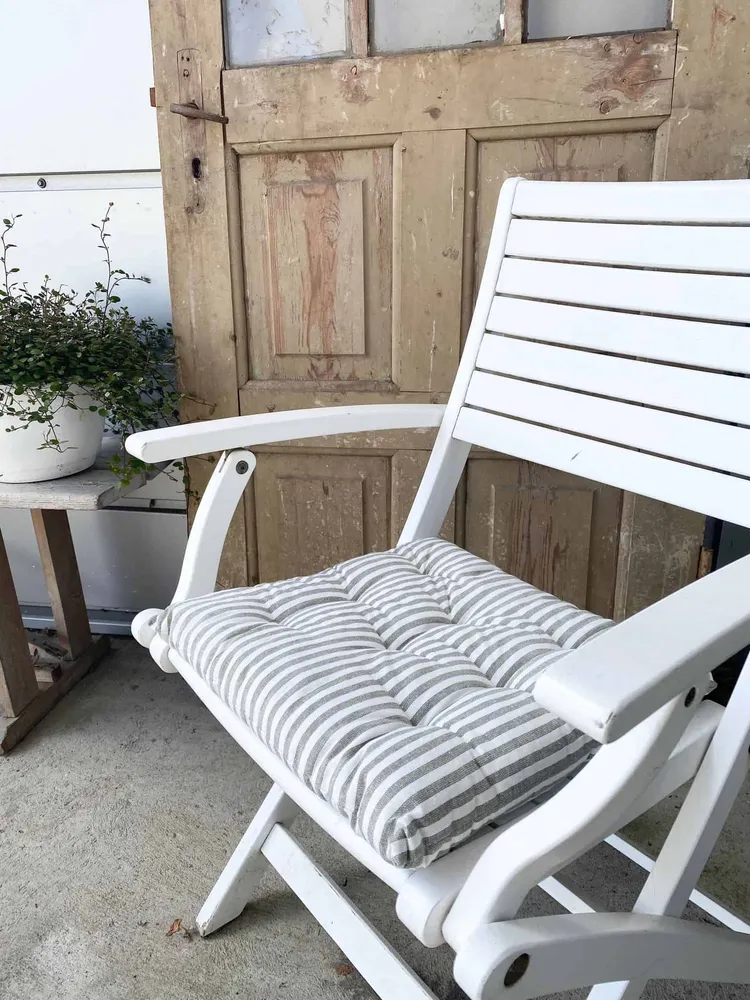 Havehynde futon – Stribet salvie grøn 40×40