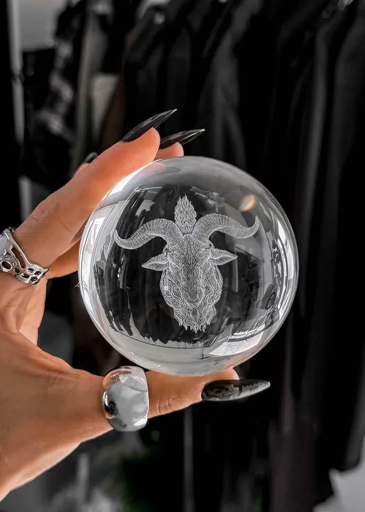 Killstar Baphomet Krystal Kugle til Hjemmedekoration