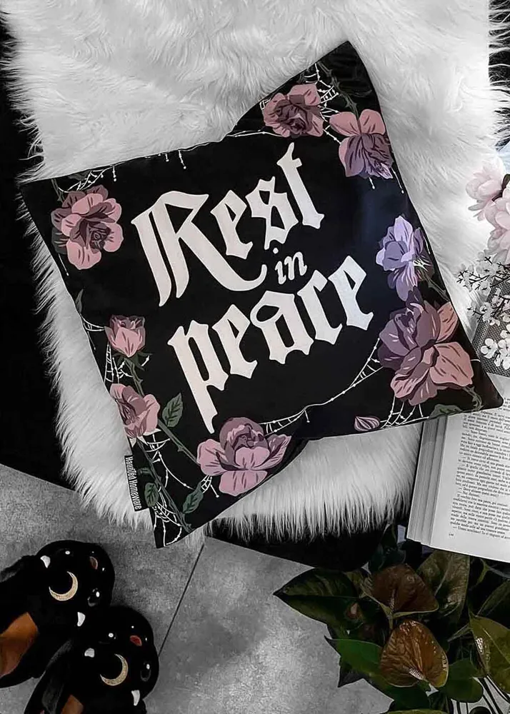 Killstar Haunted Homeware — Grave Bloom Pudebetræk, sort