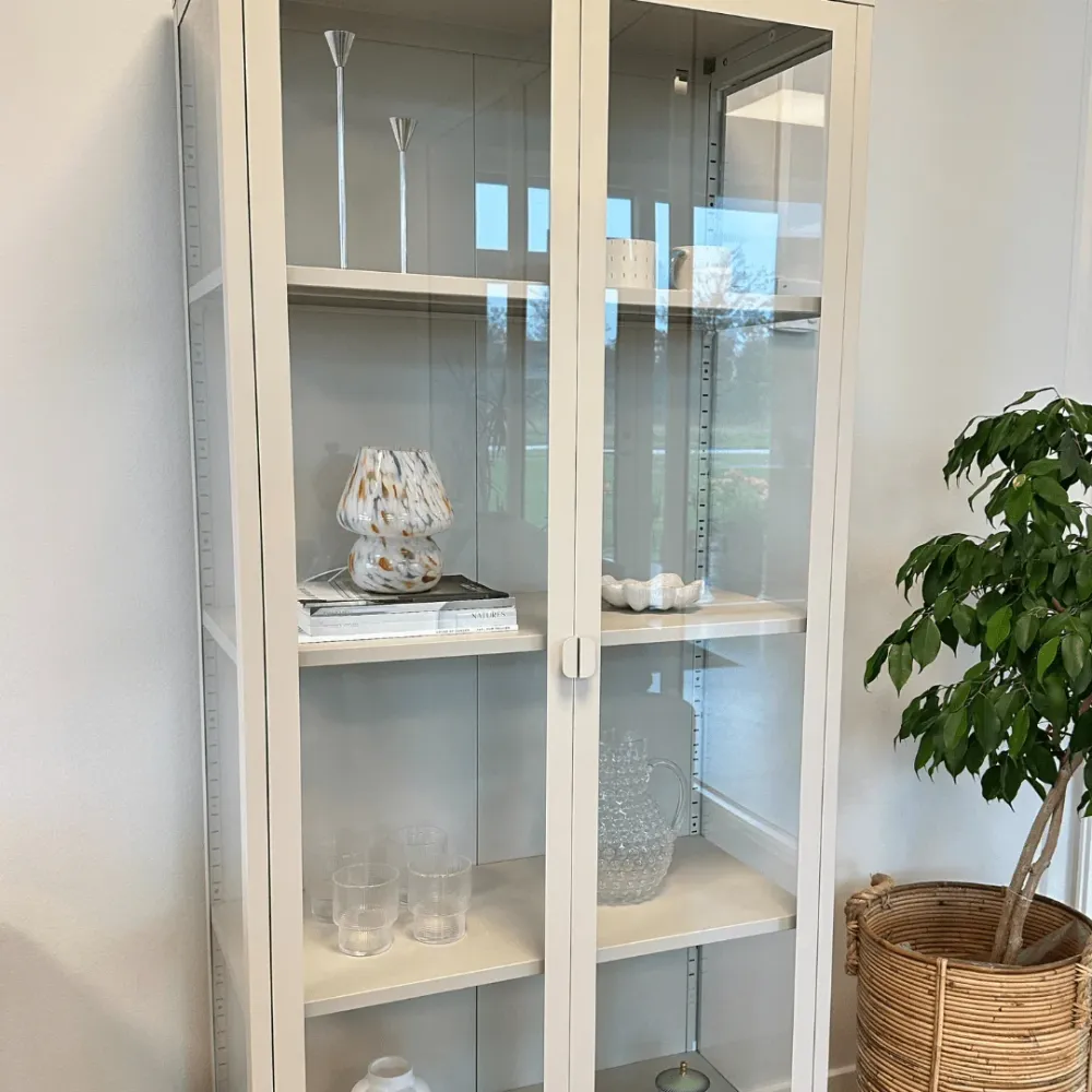 Herman glas skænk/vitrineskab - Ecru metal 80x40x105 cm