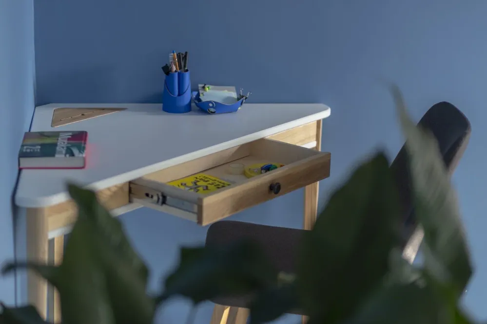 ASHME Hjørneskrivebord 114x85x85cm - Ivory