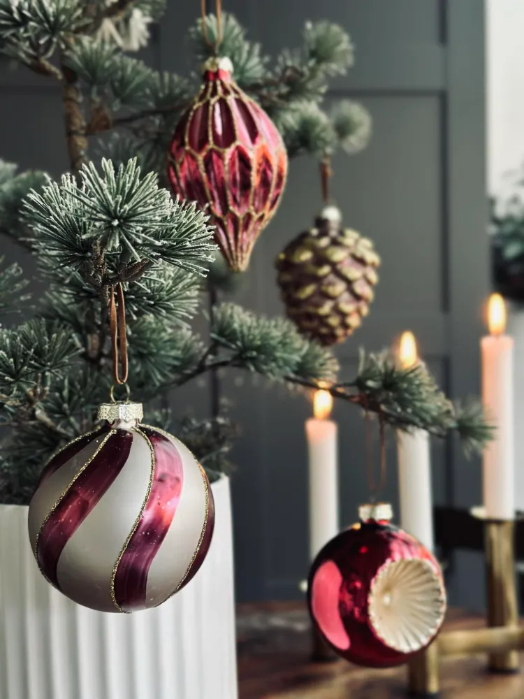 Julekugler i glas - Pakke med 4 stk