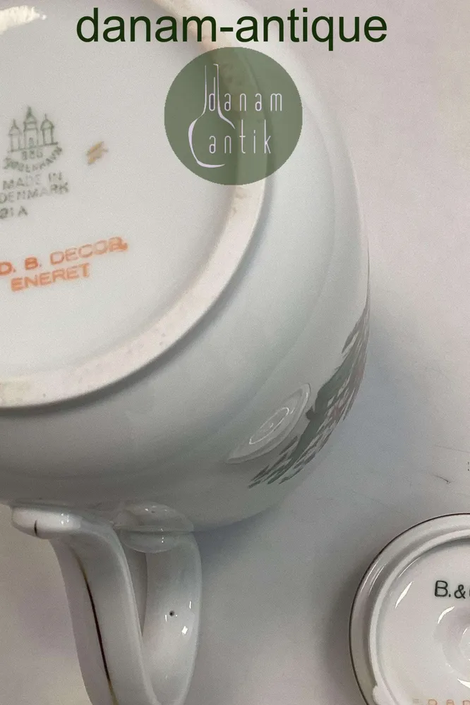 Bing og Grøndahl Fruesko Kaffekande No 91A