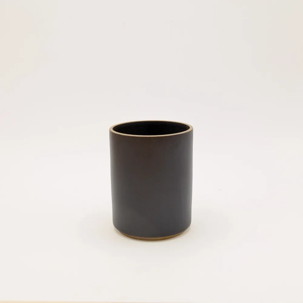 Hasami Porcelain - Krus uden hank // Mat sort HPB038