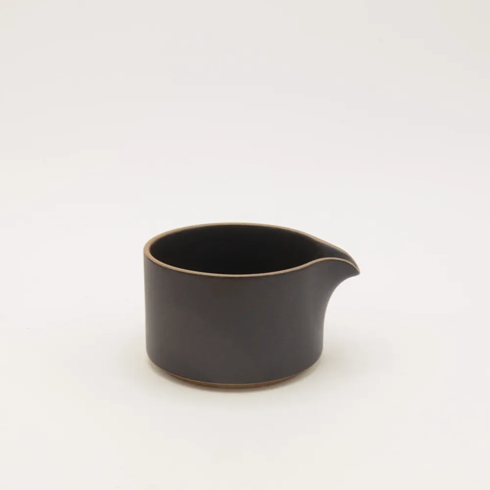 Hasami Porcelain - Mælkekande // Mat sort
