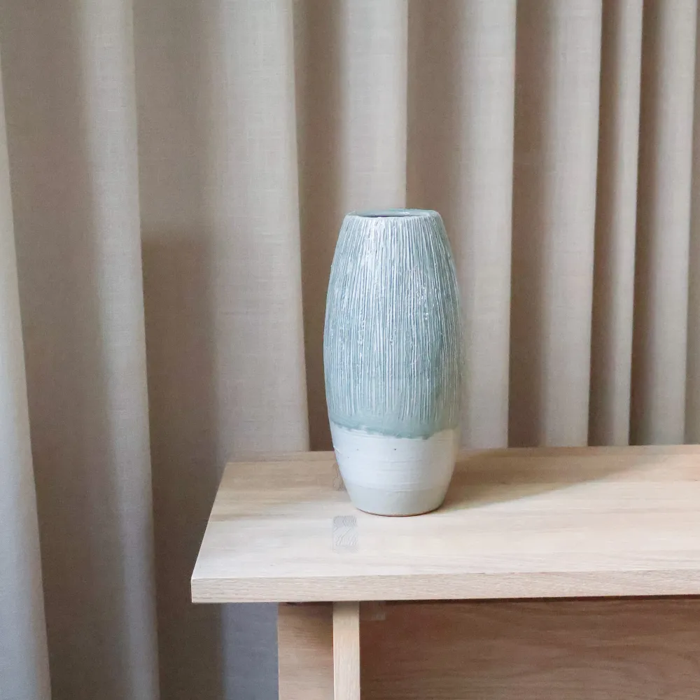 KAZE Vase