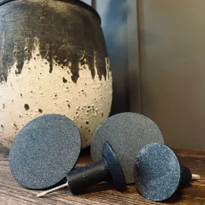 Knage med flad top i beton look - Sæt af 4 stk
