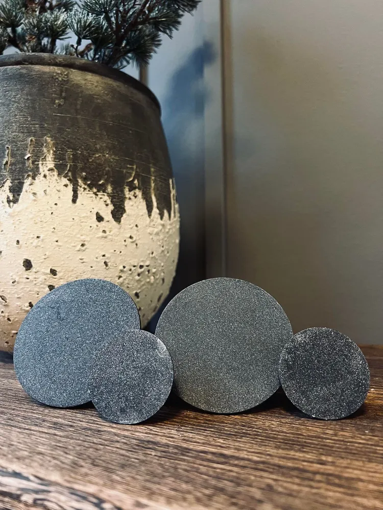 Knage med flad top i beton look - Sæt af 4 stk