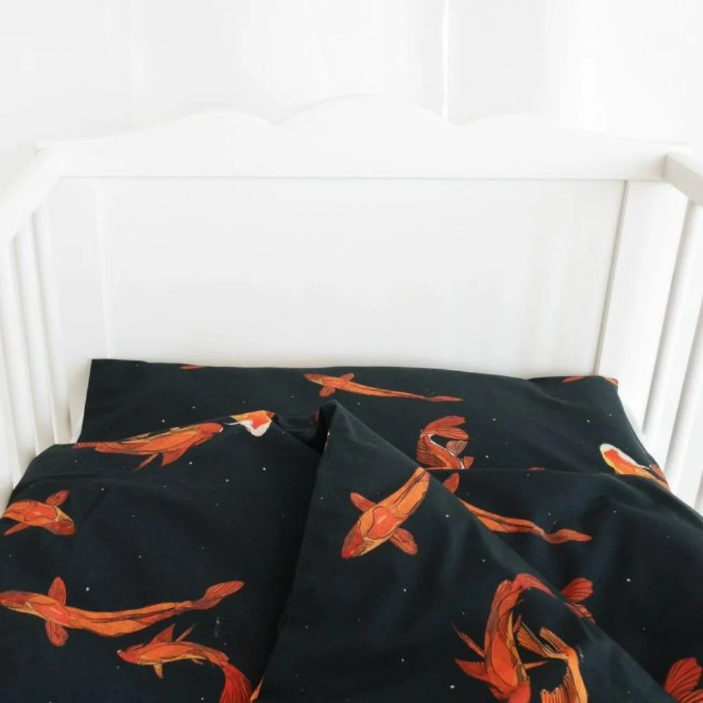 LullaLove Quilt til babyer og større børn Karpie Koi