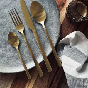 Bestik til 4 personer - Classic Gold