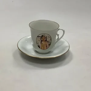 Bing og Grøndahl Carl Larsson Kaffekop og underkop No. 4504 / 305 Motiv 4