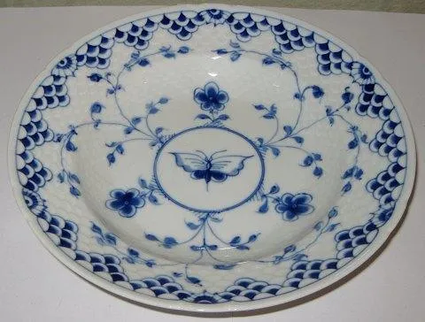Bing & Grøndahl Dickens Dybtallerken No 323