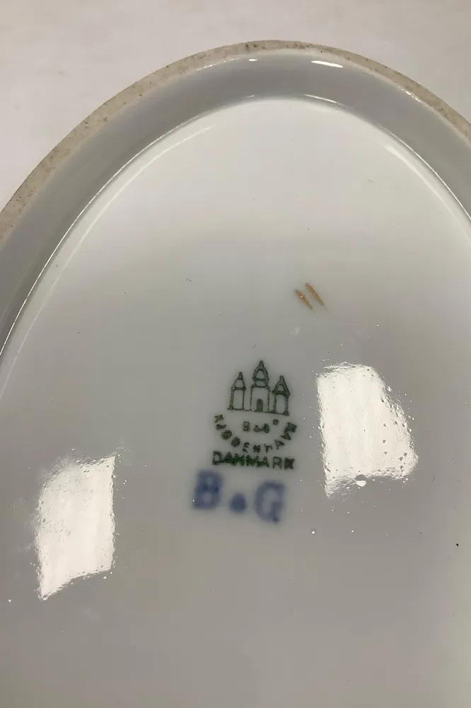 Bing og Grøndahl Offenbach 1 / Herregaard ovalt Assiet
