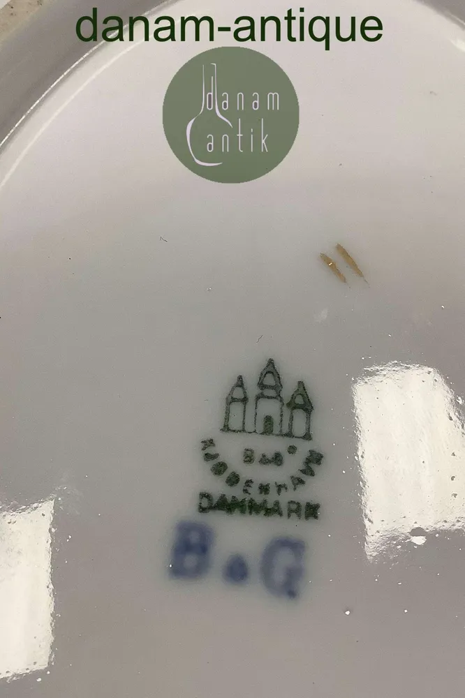 Bing og Grøndahl Offenbach 1 / Herregaard ovalt Assiet