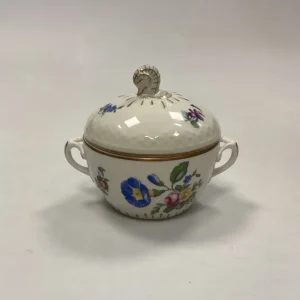 Bing og Grøndahl Saksisk Blomst, Creme Stor Sukkerskål No. 94