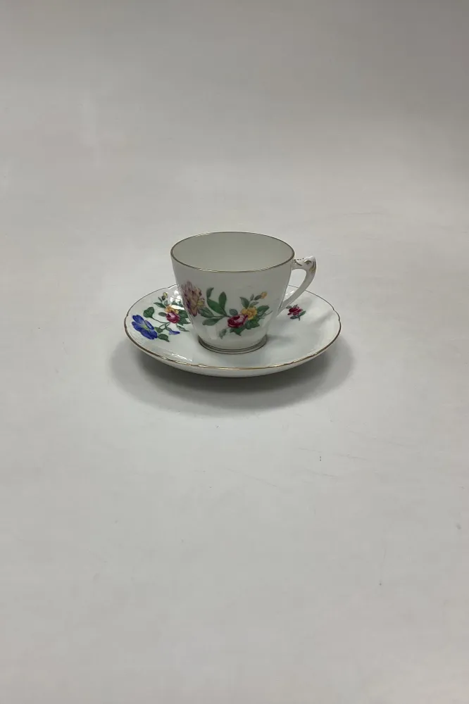 Bing og Grøndahl Saksisk Blomst, Hvid Kaffe-og underkop No. 108B