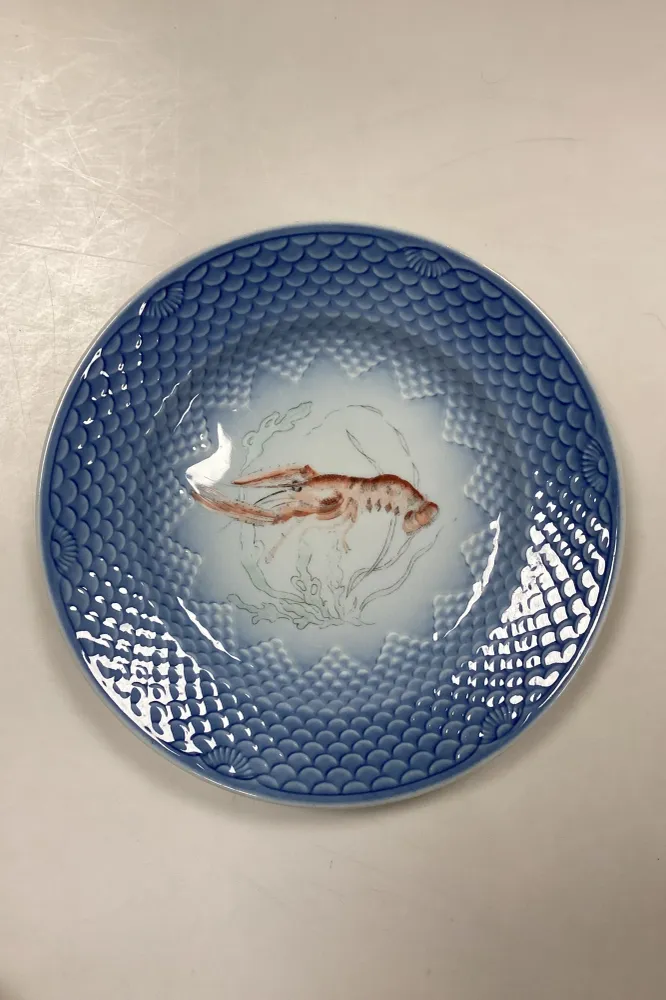 Bing og Grøndahl Blå Tone Fisketallerken Motiv 5 Hummer No. 716 - SKÅRET/SLIDT