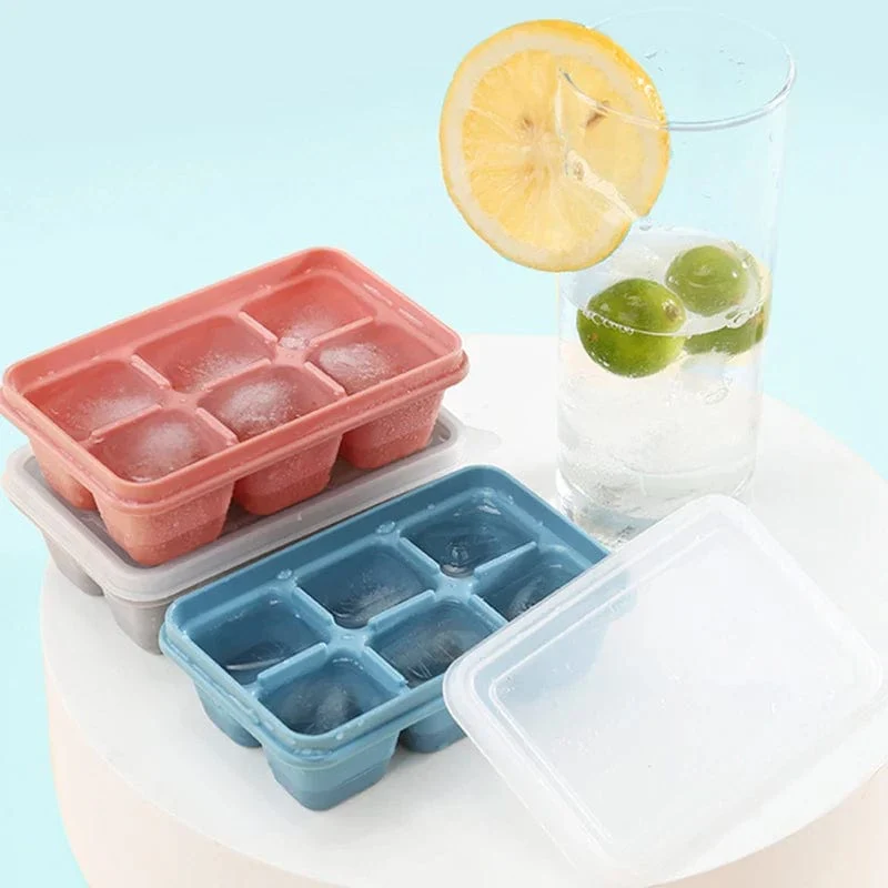 3 isterningebakker i plast med 6 rum og låg