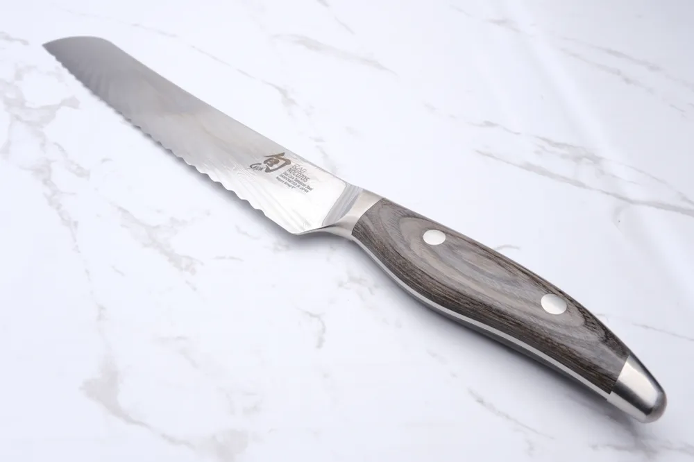 KAI Shun Nagare - 230 mm Brødkniv