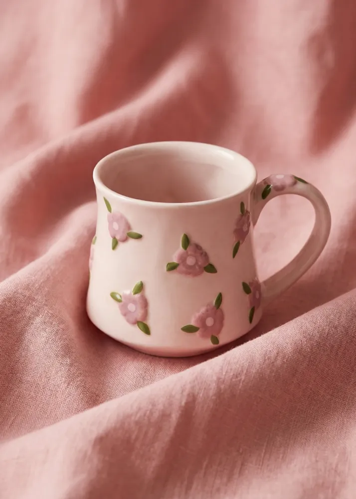 Krus med prægede Kirsebærblomster - 320 ml