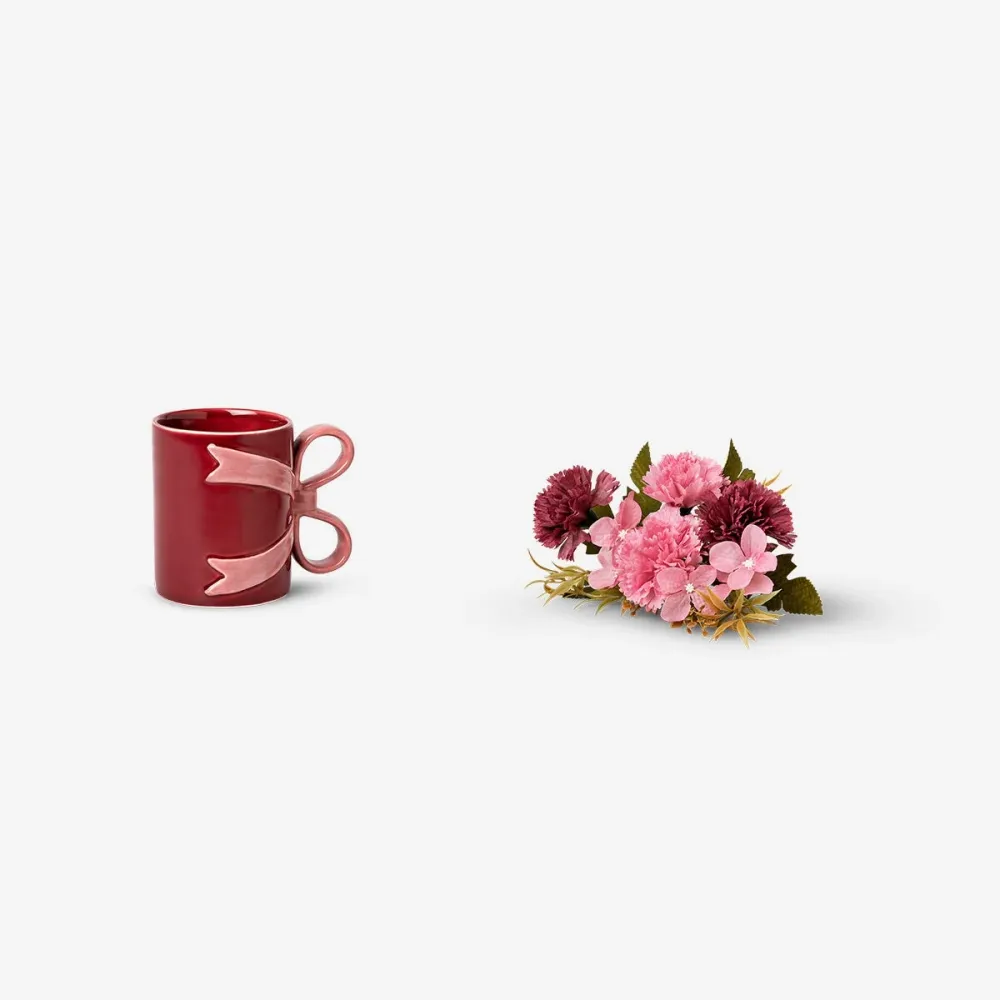 Krus med sløjfehank og kunstige blomster - 400 ml