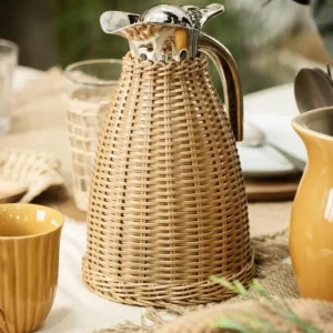 Ib Laursen - Termokande brun polyrattan håndflettet 1,5 ltr - Polyrattan, Rustfrit stål, Plastik - 1619-14