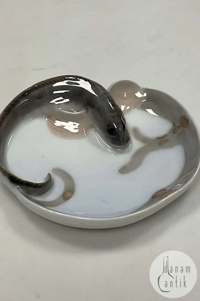 Royal Copenhagen Art Nouveau Skål med Fisk No 1139