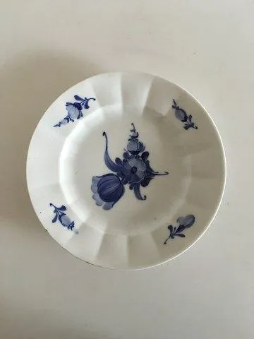 Royal Copenhagen Blå Blomst Kantet Middagstallerken No. 8549