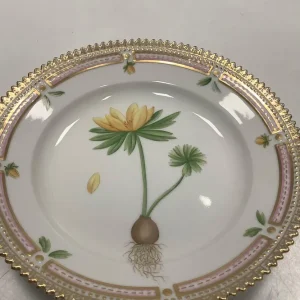 Royal Copenhagen Flora Danica Dessert Tallerken No 20 / 3551