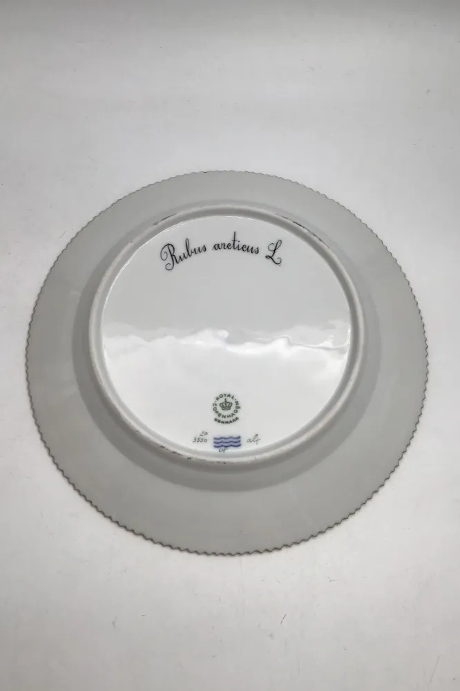 Royal Copenhagen Flora Danica Frokosttallerken No. 20/3550