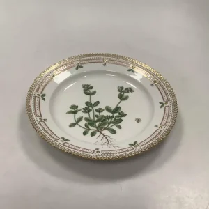 Royal Copenhagen Flora Danica Frokosttallerken No 20/3550