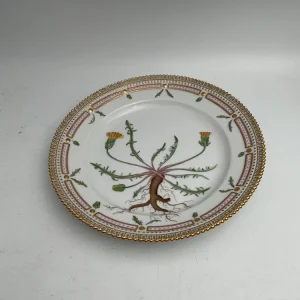 Royal Copenhagen Flora Danica Frokosttallerken No. 20/3550