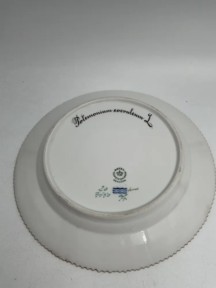 Royal Copenhagen Flora Danica Frokosttallerken No. 20/3550