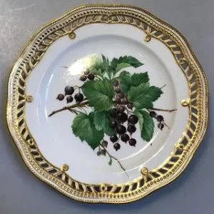 Royal Copenhagen Flora Danica Frugttallerken No 429/3584